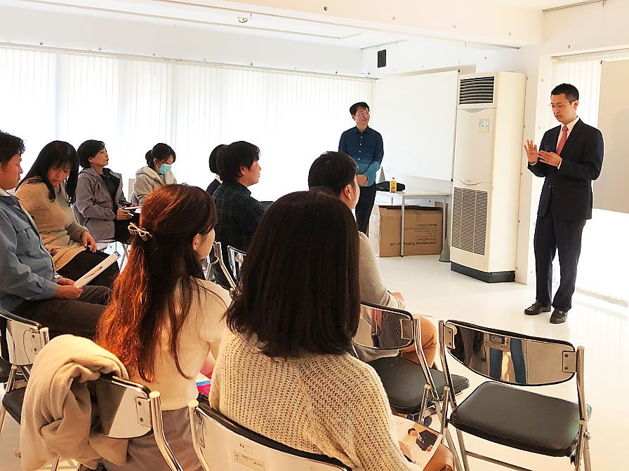 府中みどりクリニックの濱口 大輔先生をお招きして開催したセミナー「明日から使えるコミュニケーション力アップのノウハウ」